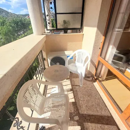 Prestige Studio First Line On The * Sveti Vlas